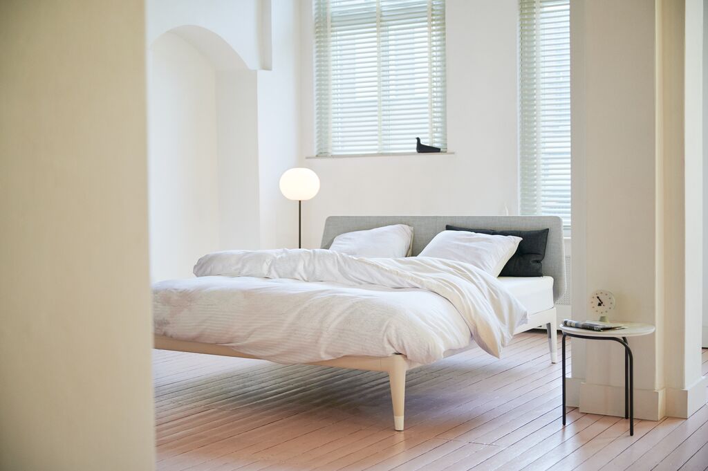 cama de diseño sostenible Essential